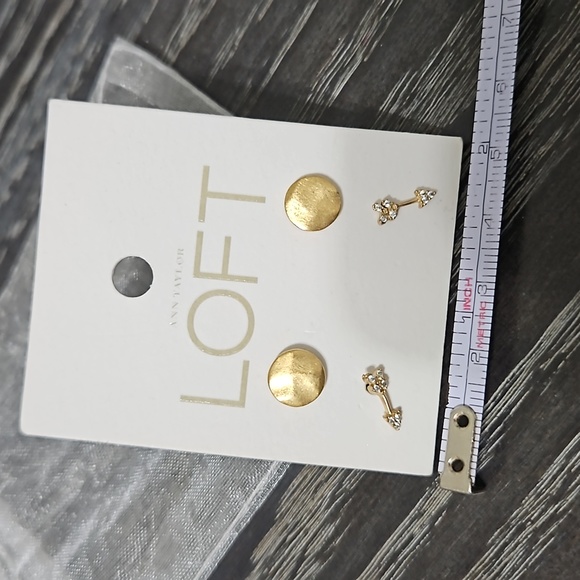 Loft 2 pairs of gold earrings - Picture 3 of 3